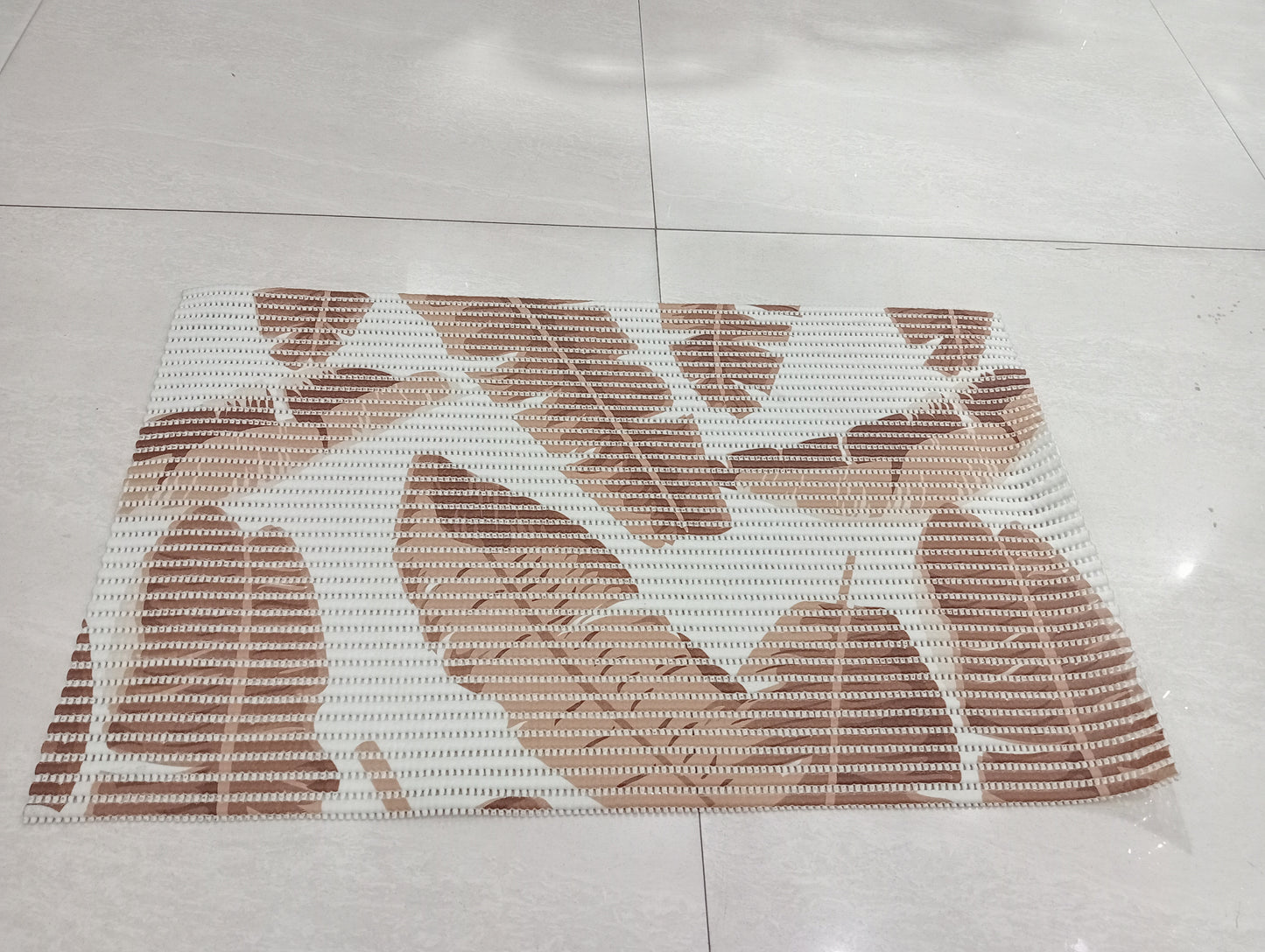 Modern Anti-Skid Floor Mat – Soft, Durable & Easy to Clean /Living Room/ Bedroom/ Bathroom